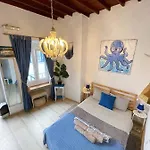 Apartment Octopus Blue